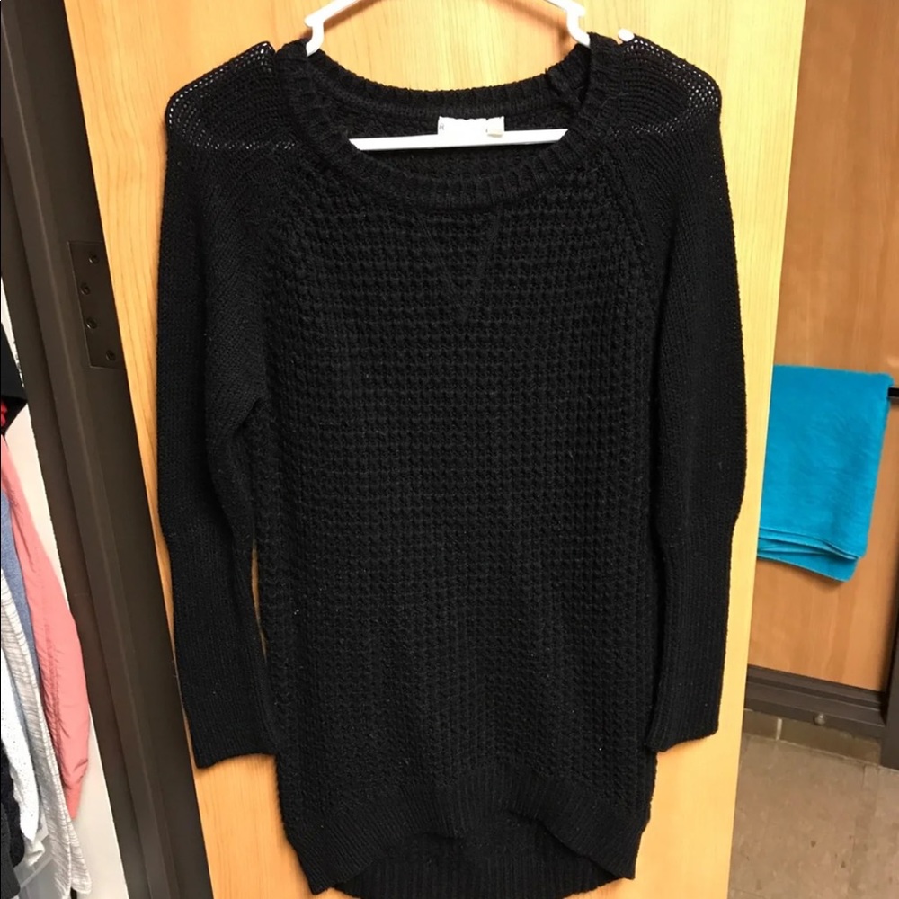Long knit black sweater